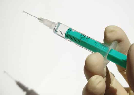 the filled syringe shows the dosage for dermal fillers