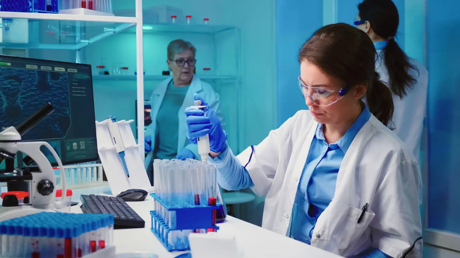 doctors work hard to make innovations