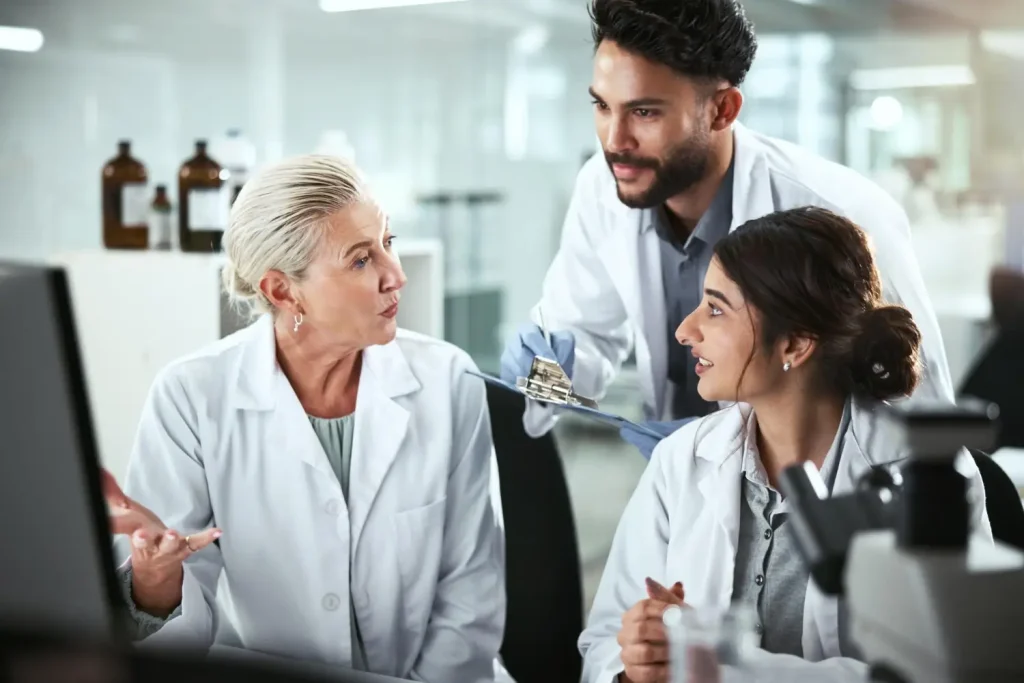 doctors discussing the results of their experiment