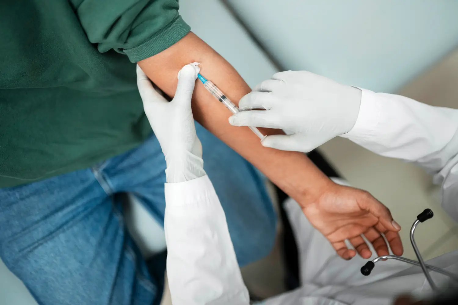 injecting treatment on the veins